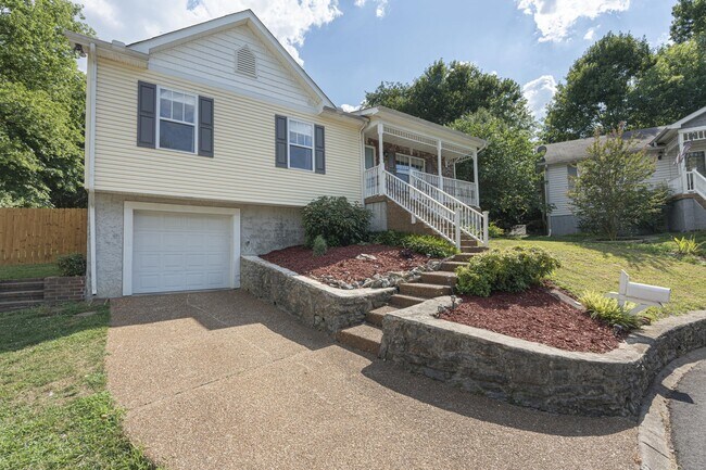 Foto del edificio - 107 Aintree Ct