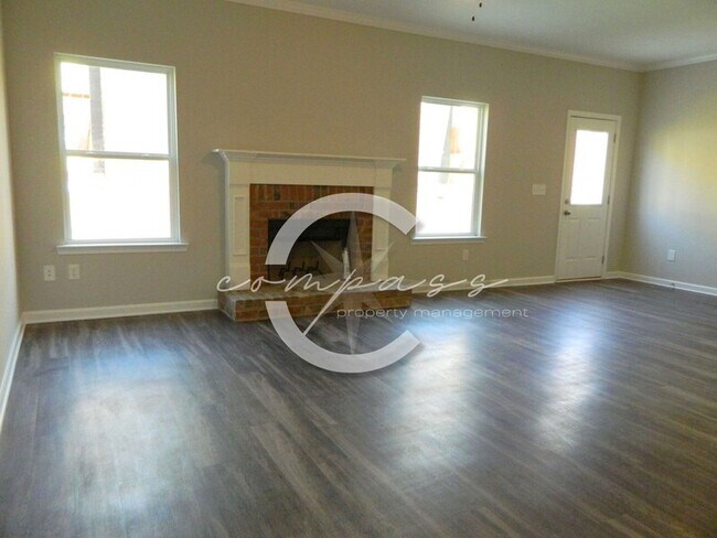 Building Photo - 109 Squarewood Ln