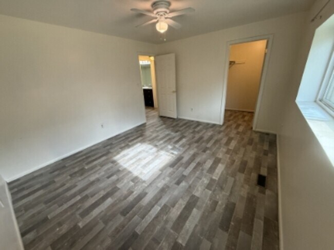 Foto del edificio - 445 E 800 N St