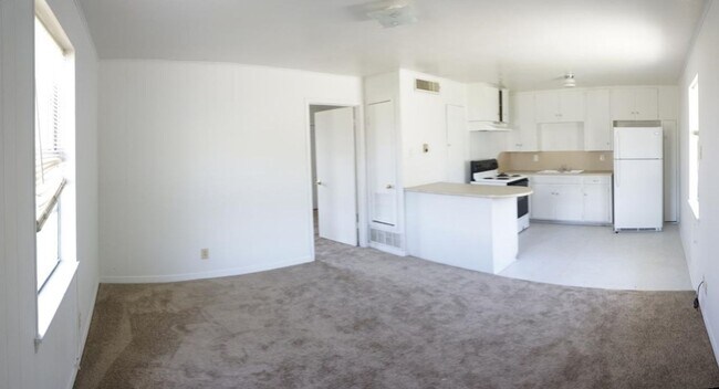 Building Photo - 1508 N W S Young Dr