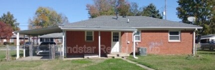 Building Photo - 5612 Walnut Way