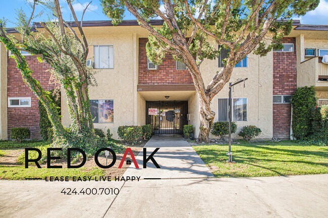 Foto del edificio - 8555 Independence Ave