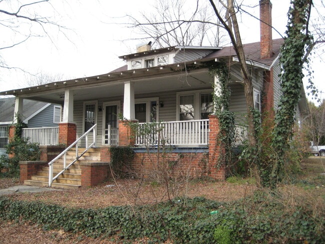 Photo - 100 W Club Blvd House