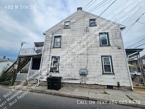 Building Photo - 463 N 5th St