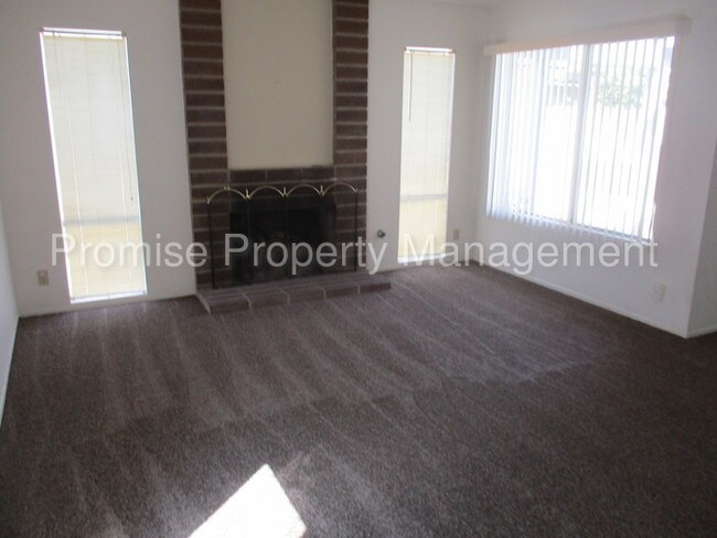 Building Photo - 3561 Guava Way