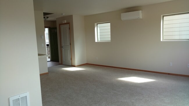 Foto del edificio - Very well maintained home in Poulsbo.