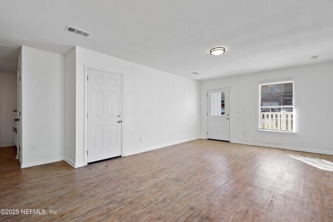 Building Photo - 8431 India Ave