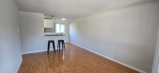 Foto del edificio - 400 NE 65th St