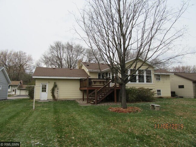 Foto del edificio - 1227 Prairie St