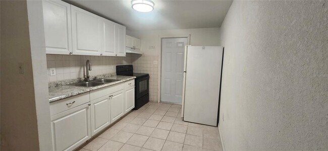 Foto del edificio - 5320 Pine St