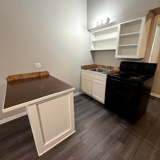 Foto del edificio - $400 Off 1st Full Month!* All Utilities In...
