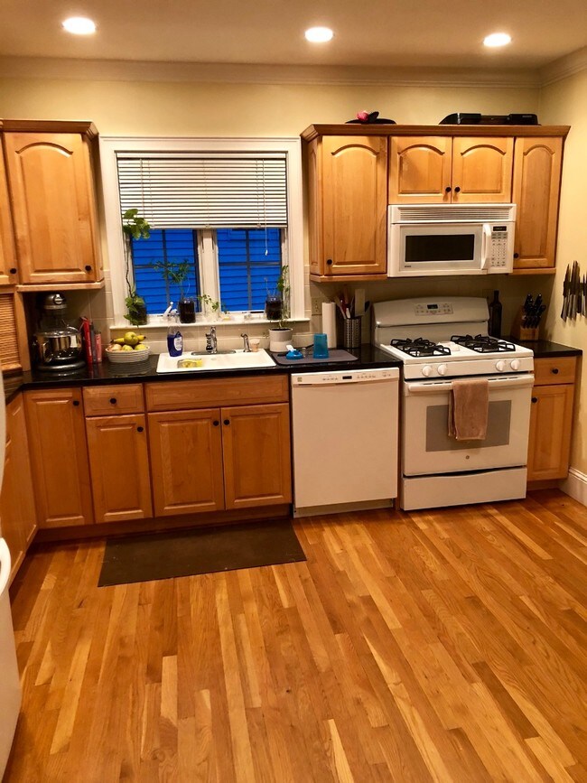 Photo - 89 Perthshire Rd Apartments