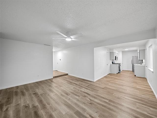 Building Photo - 3633 Edgewood Dr