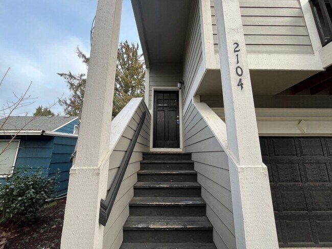 Foto del edificio - Astounding 3 Bd 3 Ba home in Forest Grove!...