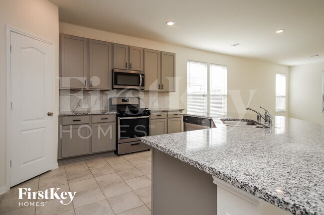 Foto del edificio - 22211 Davenport Downs Ln