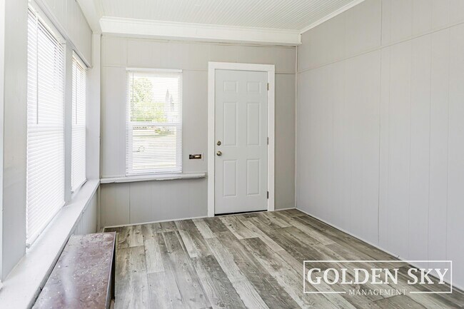 Foto del edificio - 1511 Nichol Ave