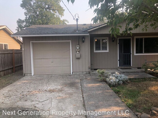 Building Photo - 4 br, 2 bath House - 733 54th St.