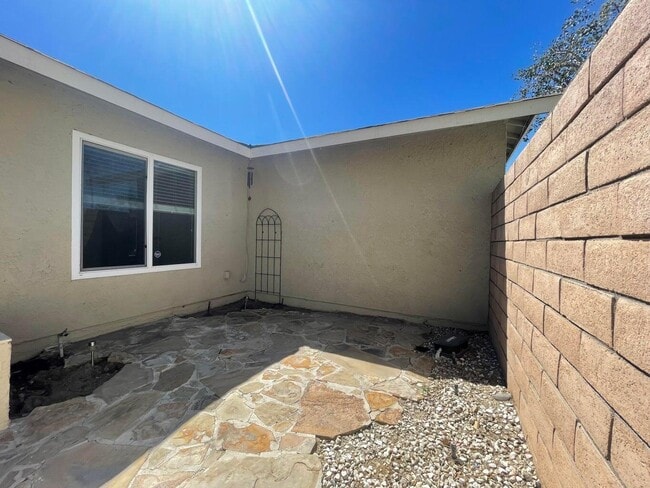 Building Photo - 76539 Clifton Forge St