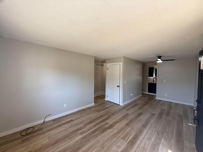 Building Photo - 480 Diven Ln