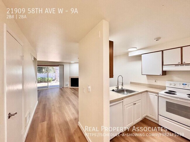 Foto del edificio - 21909 58th Ave W