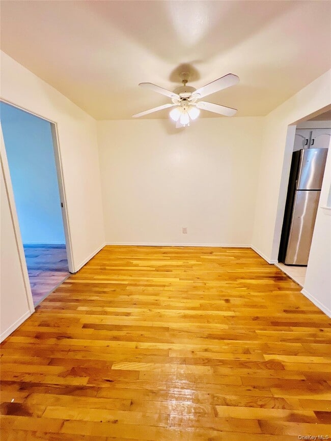 Building Photo - 13-27-27 Bell Blvd