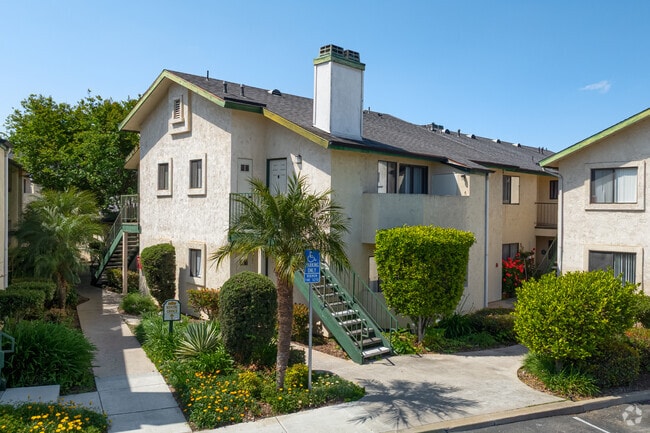 Building Photo - Legacy Residential *$500 Off*