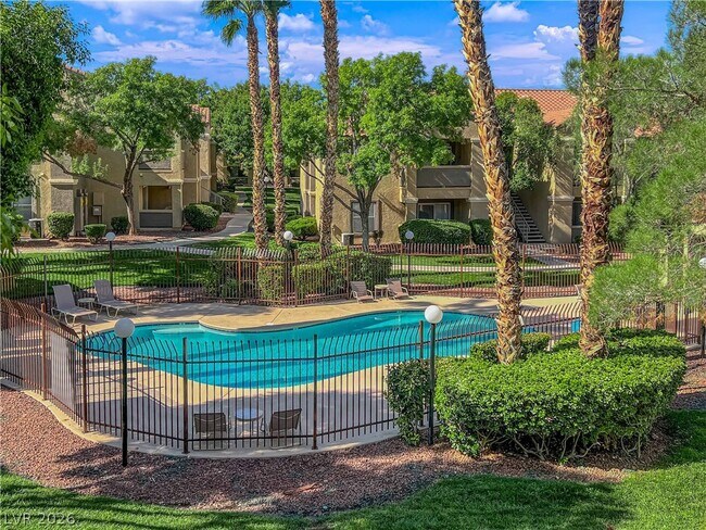 Foto del edificio - 2300 E Silverado Ranch Blvd
