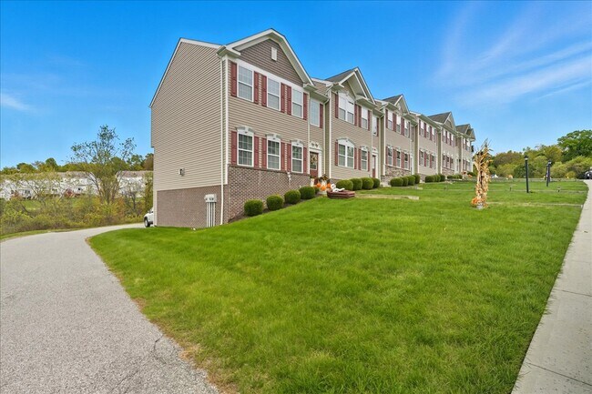 Foto del edificio - 1501 Canterbury Dr