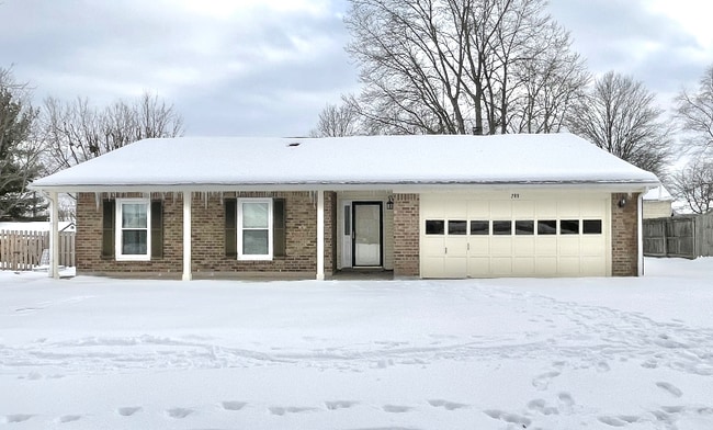 Building Photo - 209 Hutchins Dr