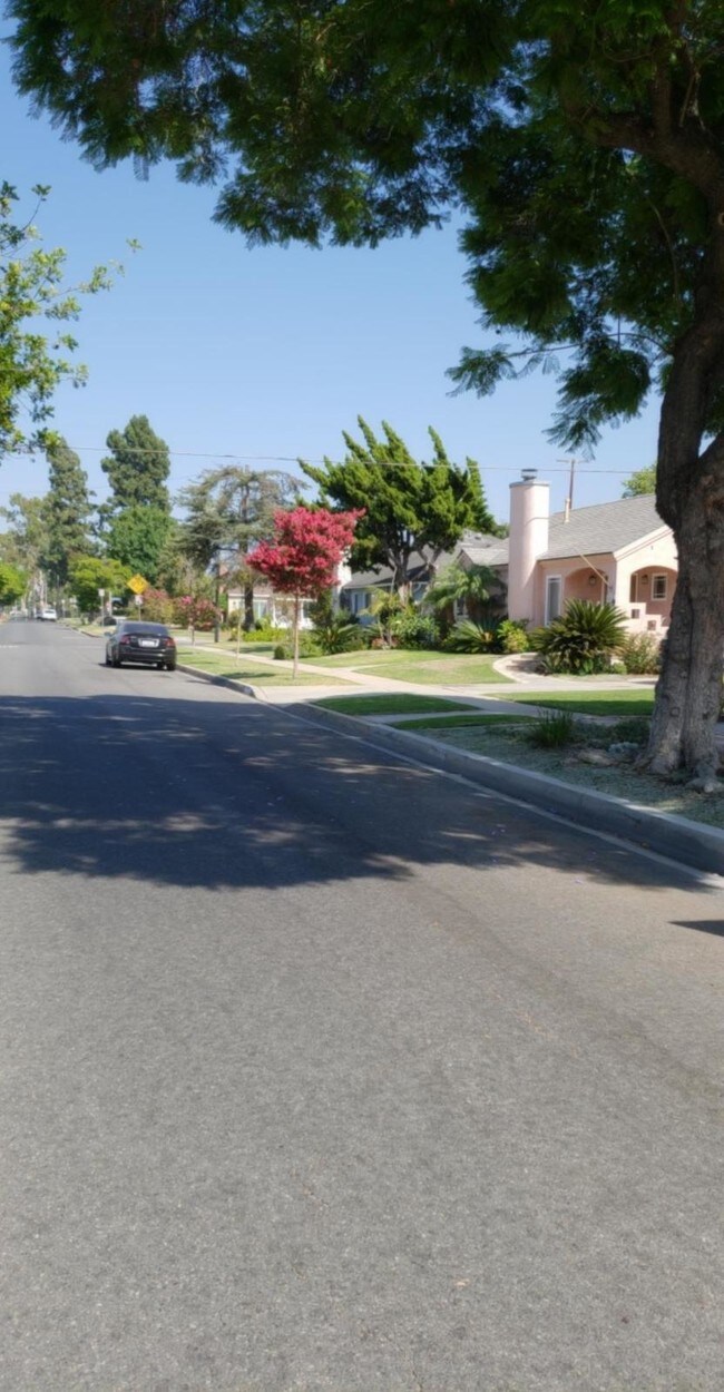 Building Photo - 5510 E Monlaco Rd