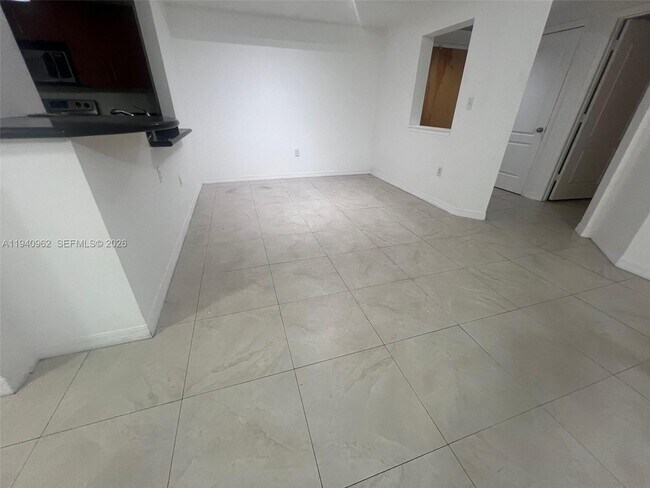 Foto del edificio - 100 N Federal Hwy