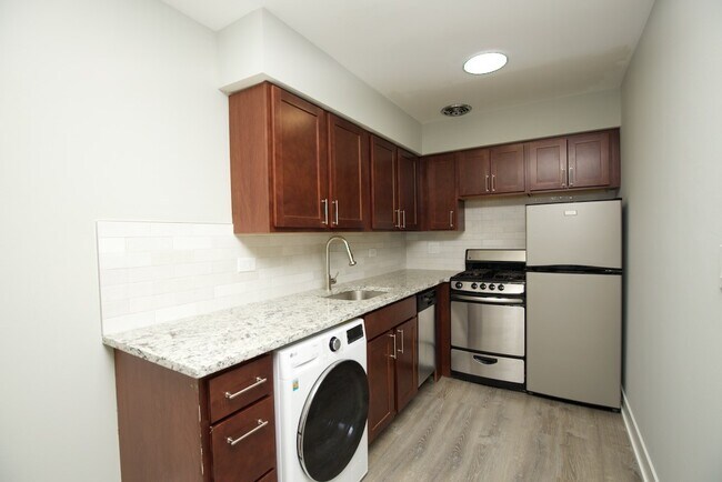 Foto del edificio - 509 W Barry Ave