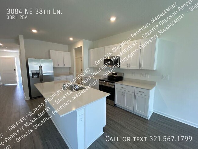 Building Photo - 3084 NE 38th Ln