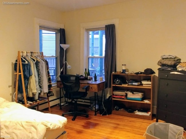 Building Photo - 86 Kirkland St