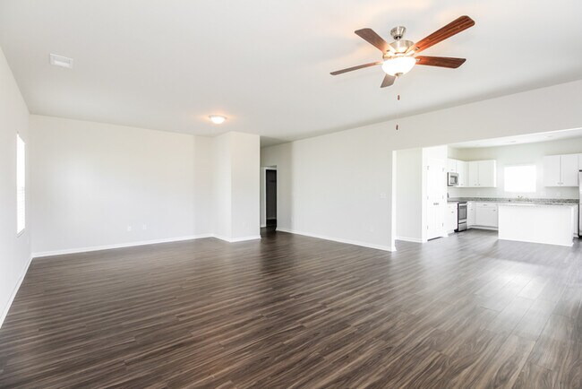 Foto del edificio - 3907 Starry Sky Rd