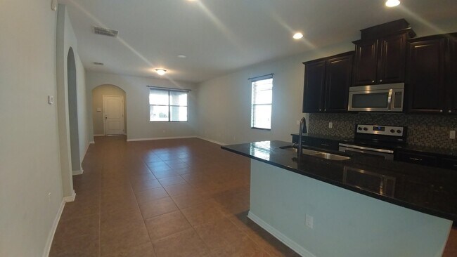 Building Photo - 3/2 Bedroom house for rent in Randal Park ...