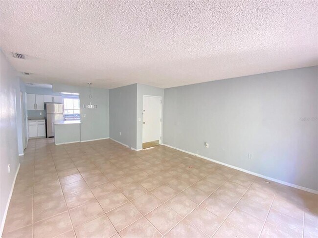 Building Photo - 2637B Pine Lake Terrace