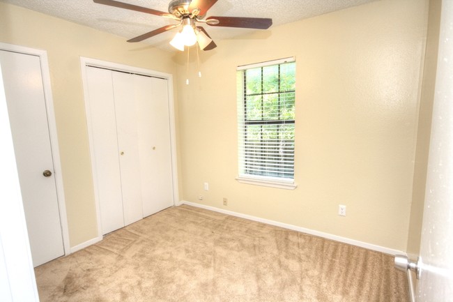 Bedroom - Bradfield Creek Townhomes