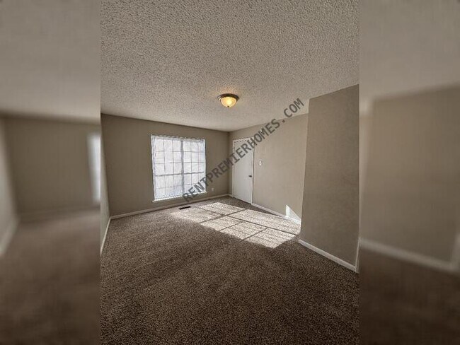 Building Photo - 4509 Valley Brook Dr