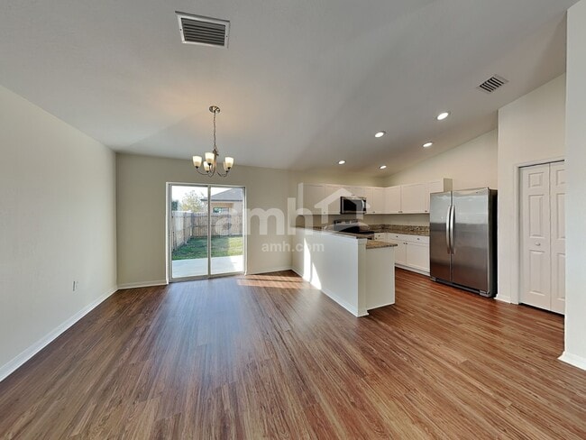 Foto del edificio - 2207 13th Ave E