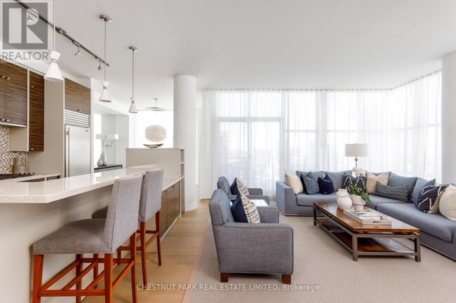 Building Photo - 10 Navy Wharf Ct