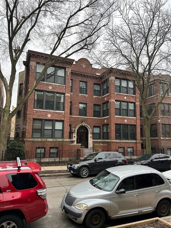 Building Photo - 919 W Margate Terrace