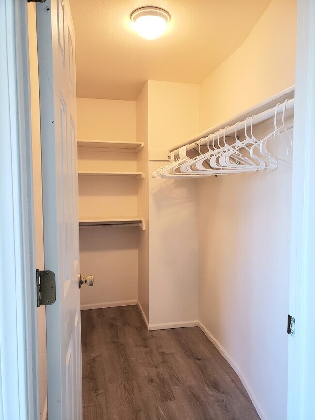 Foto del edificio - 1801 NE Purcell Blvd