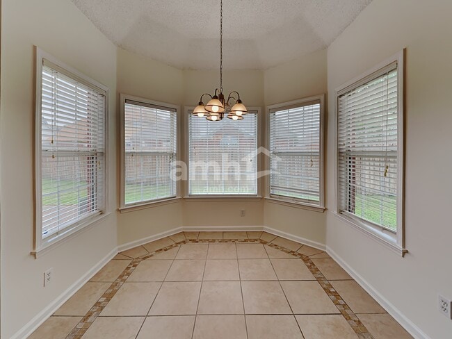 Foto del edificio - 2604 Wood Sage Cv