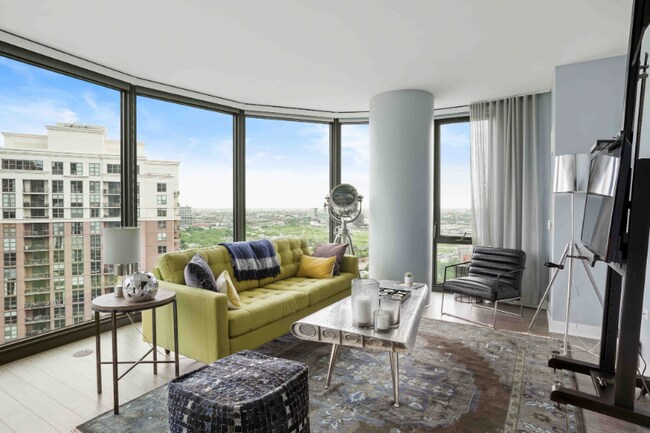 Foto del edificio - 901 S Holden Ct