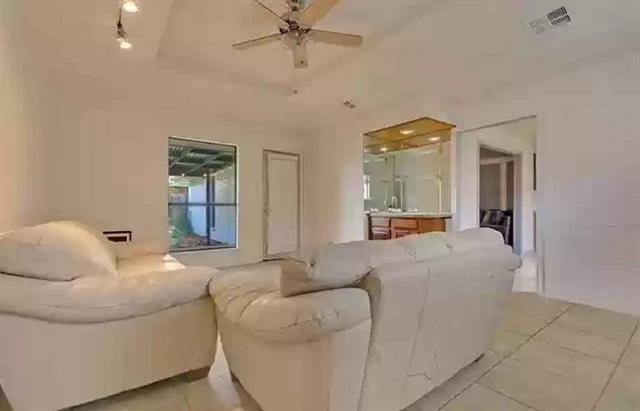 Foto del edificio - 4528 N Colony Blvd