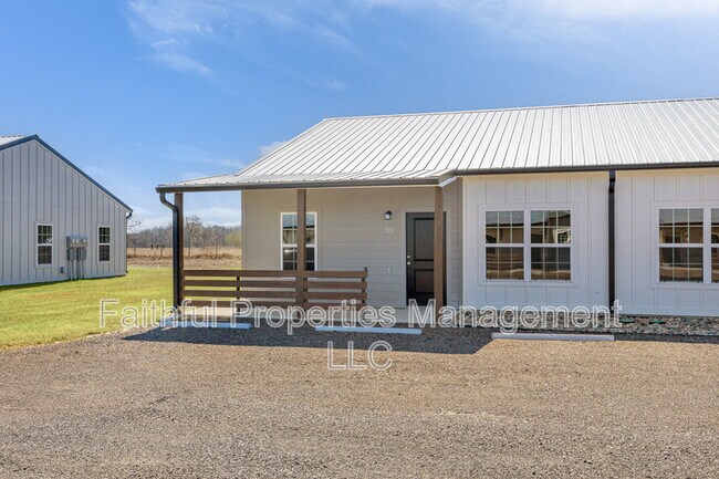 Foto del edificio - 21579 County Rd 2138