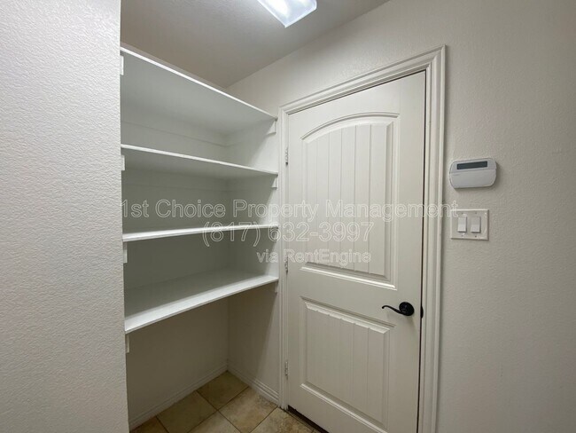 Foto del edificio - 7504 Innisbrook Ln