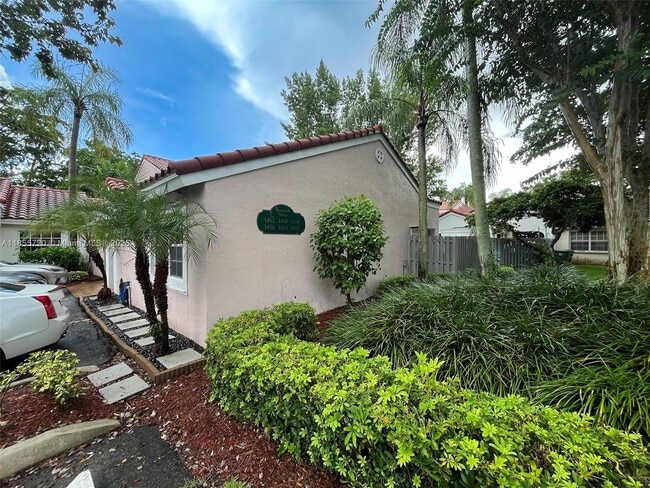 Foto del edificio - 1462 Springside Dr