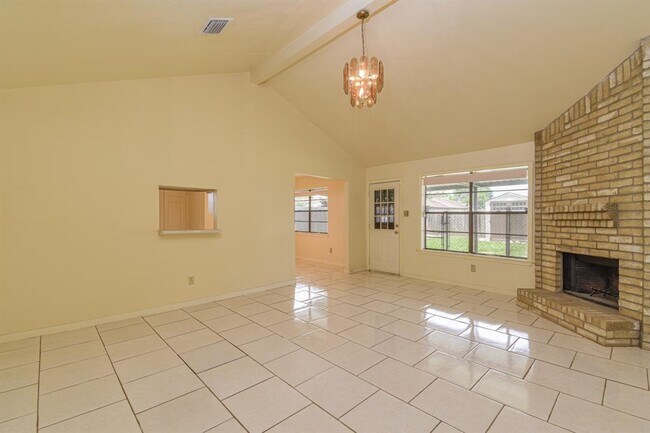 Foto del edificio - 3803 Lochmire Ln